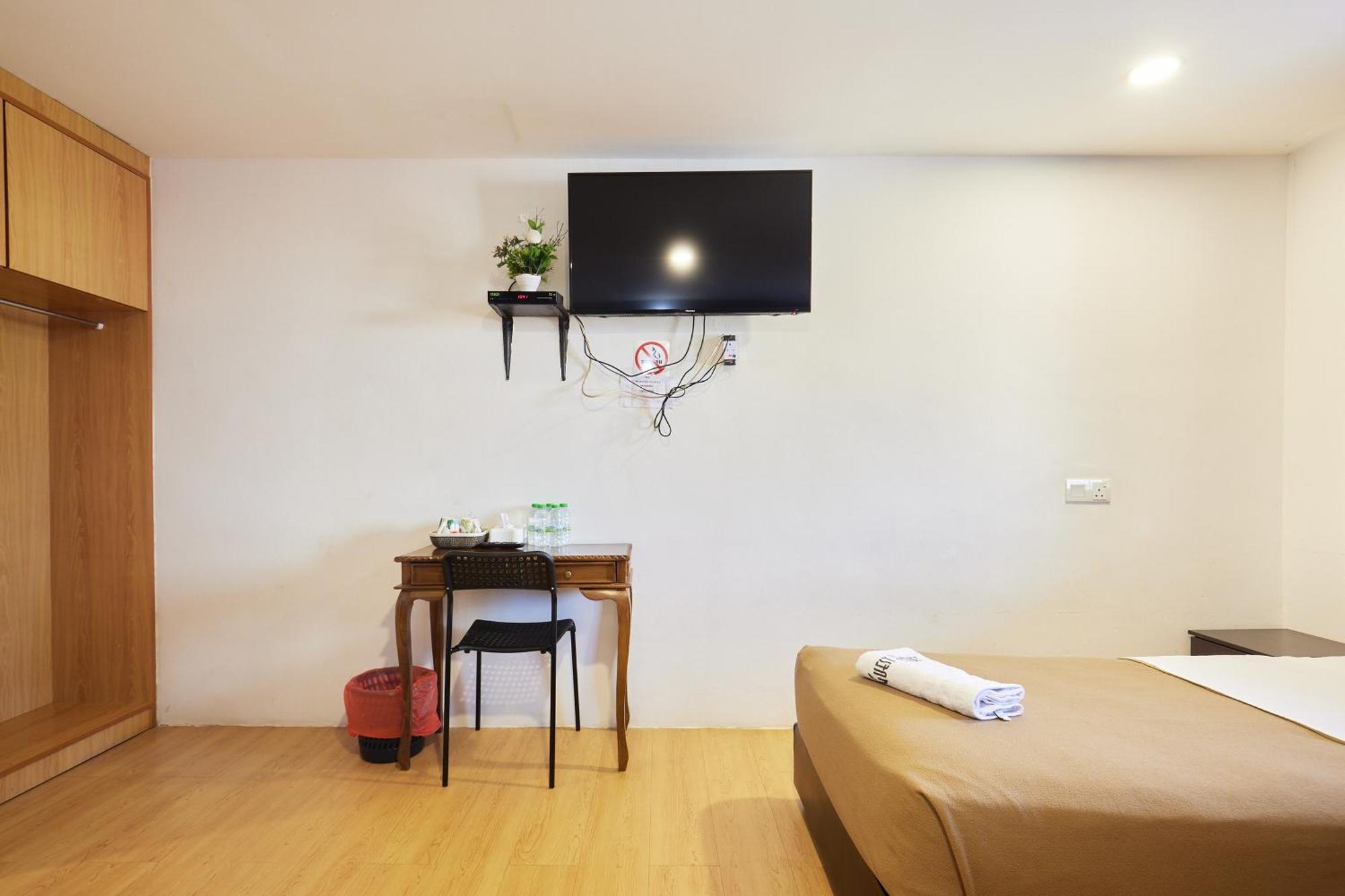 Uncle Guesthouse Куала-Тренгану Екстер'єр фото